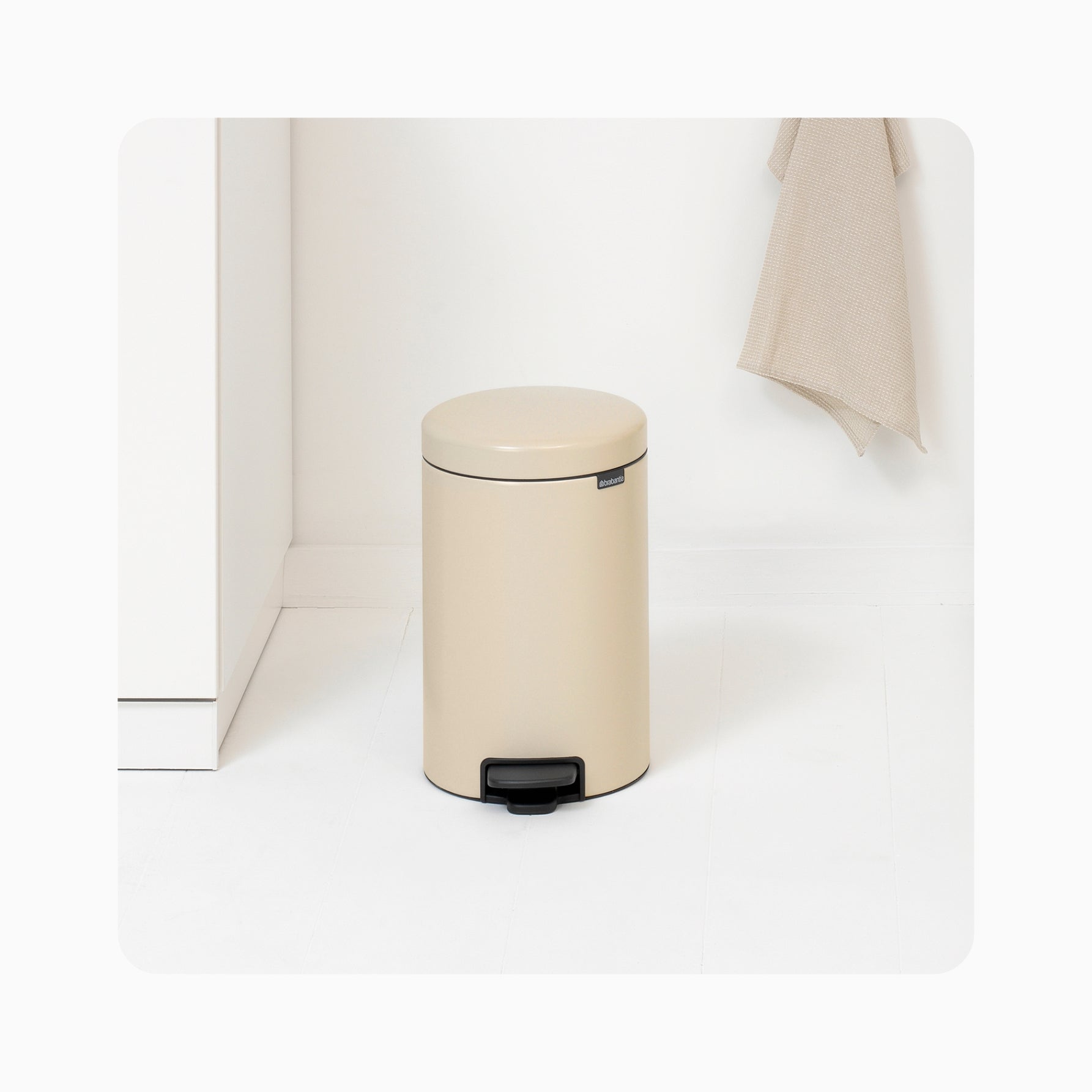 NewIcon Pedal Bin 12L - Soft Beige