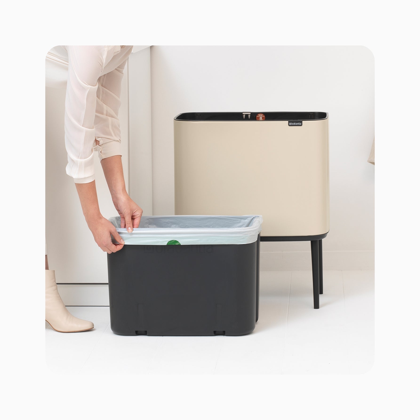 BO Touch Bin 36L - Soft Beige