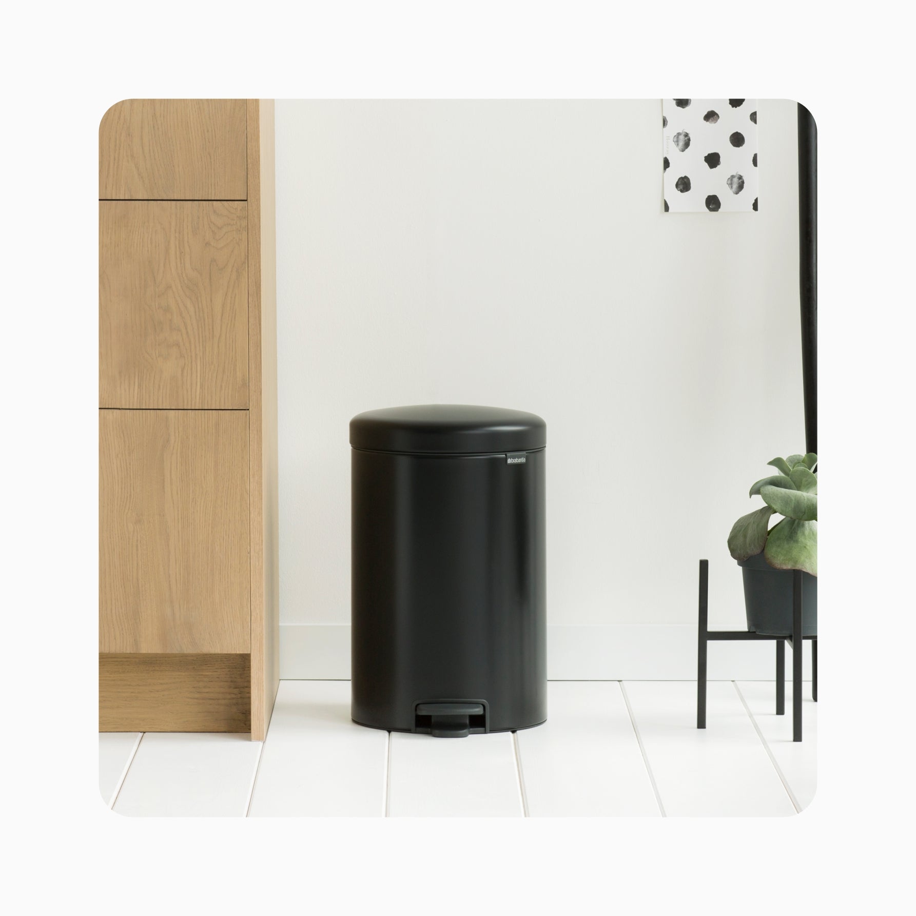 NewIcon Pedal Bin 20L - Matt Black