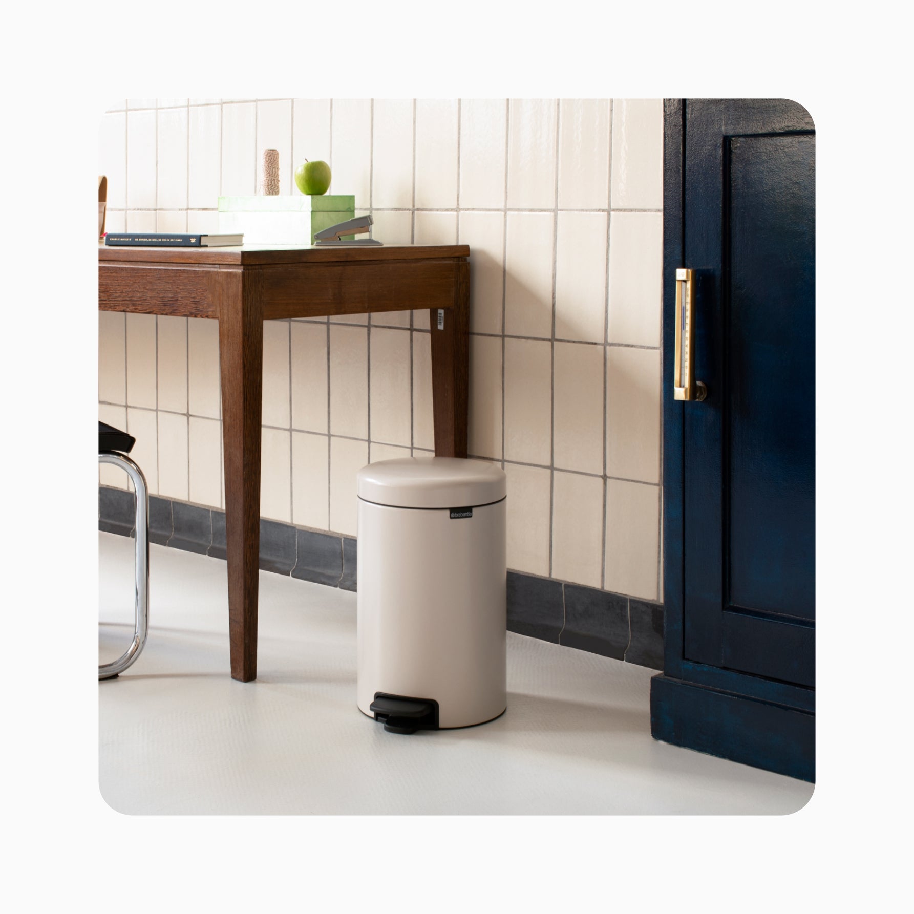 NewIcon Pedal Bin 12L - Soft Beige