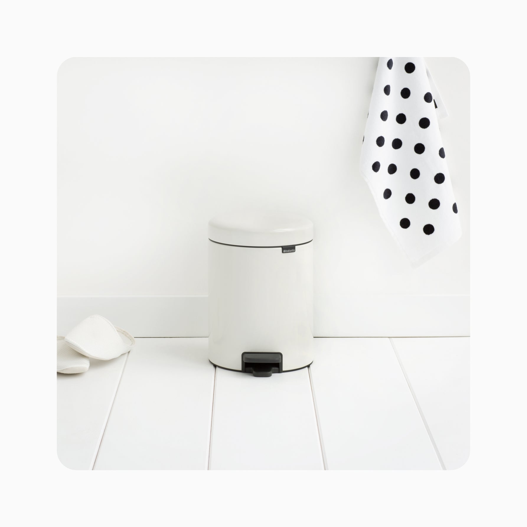 NewIcon Pedal Bin 5L - White