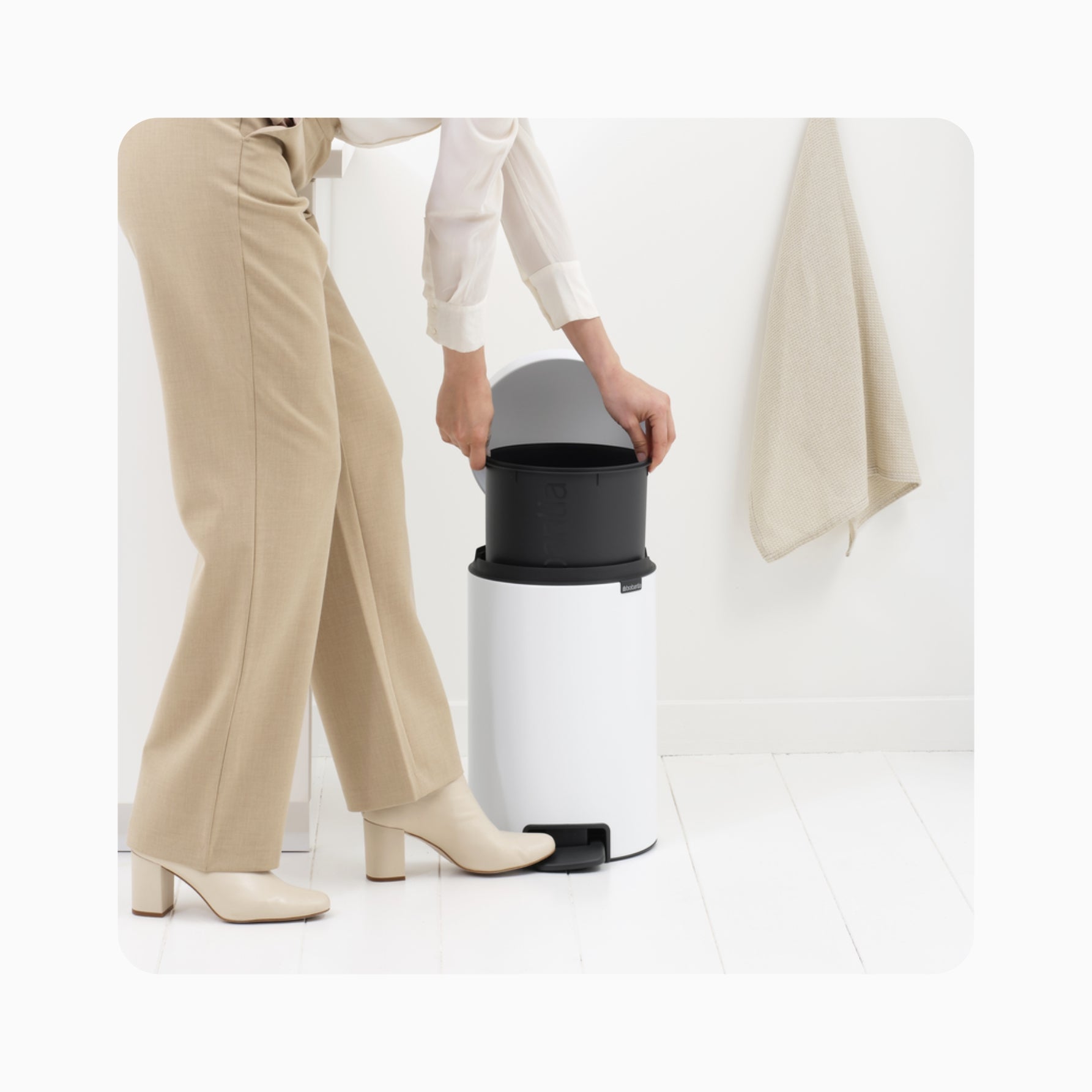 NewIcon Pedal Bin 12L - White